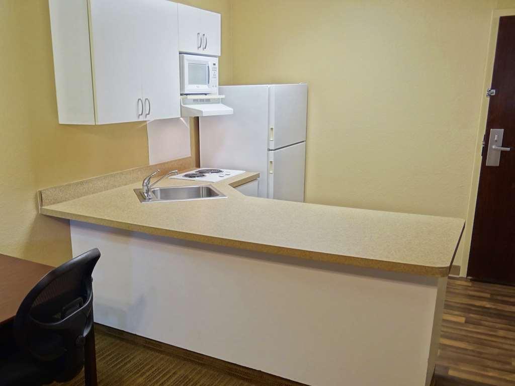 Extended Stay America Select Suites - Detroit - Roseville Szoba fotó