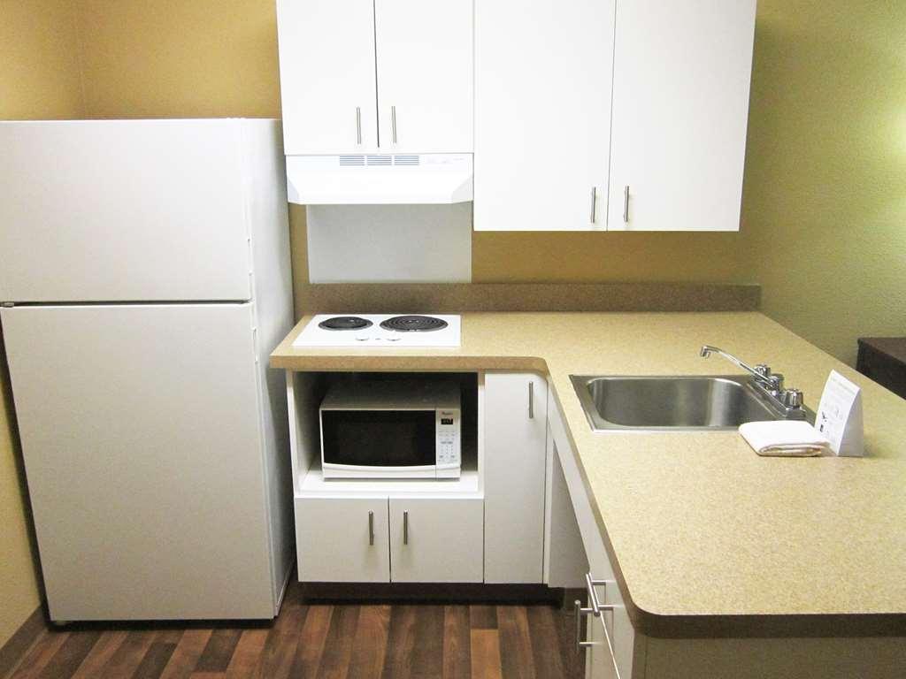 Extended Stay America Select Suites - Detroit - Roseville Szoba fotó