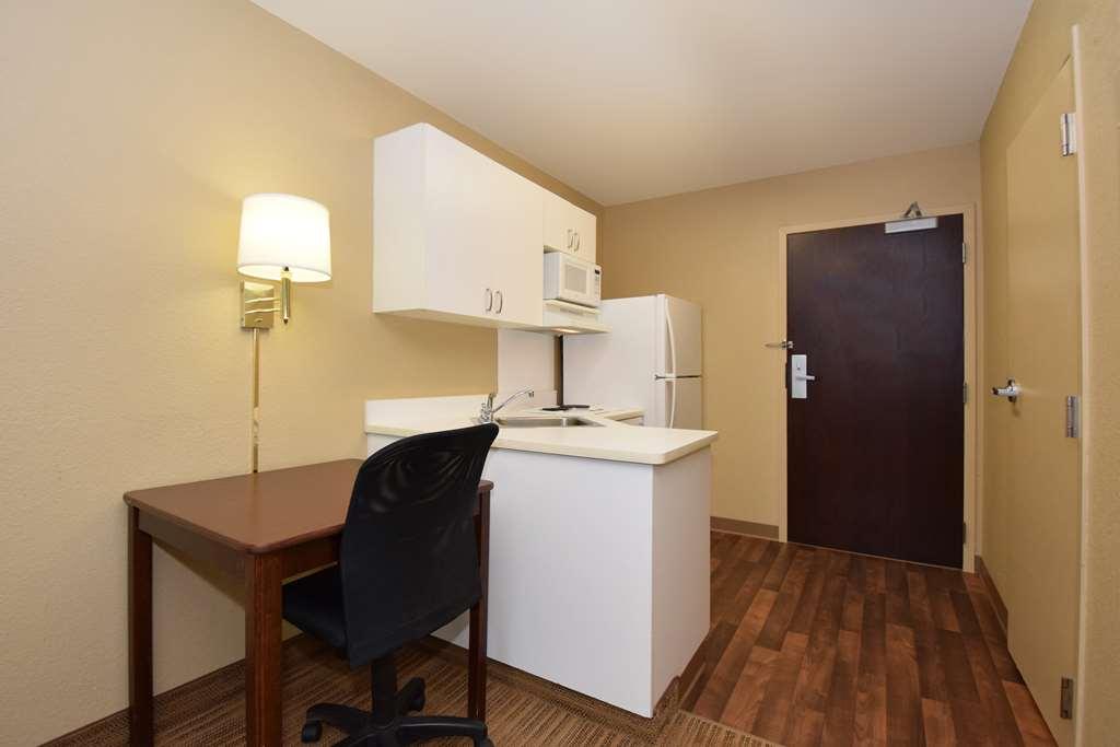 Extended Stay America Select Suites - Detroit - Roseville Szoba fotó