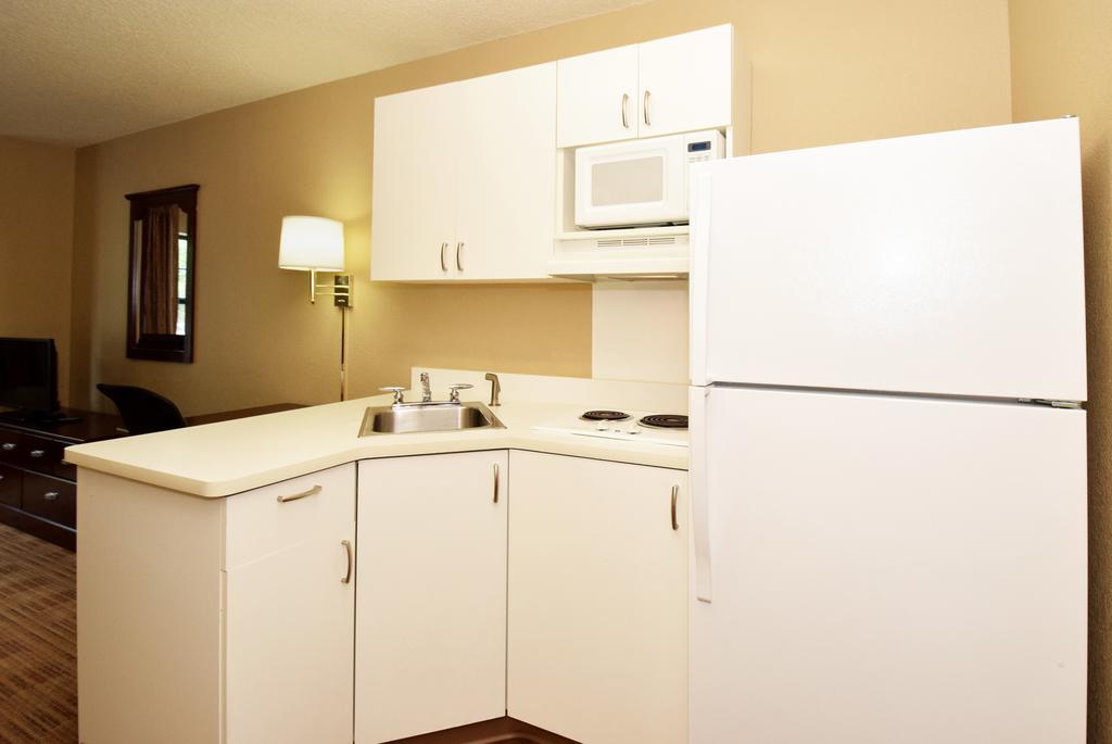 Extended Stay America Select Suites - Detroit - Roseville Kültér fotó